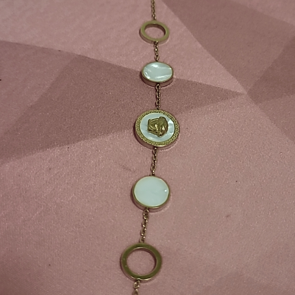 Delicate bracelet